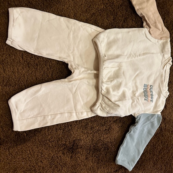 H&M beige color block baby “cuddle buddy” set organic cotton - Picture 2 of 4